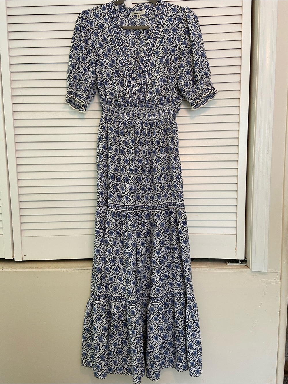 Max Studio Peasant Maxi Dress Small Blue Floral Tiered Cottagecore Smocked